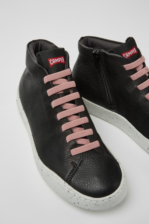 Дизајн пеу тоуринг црне кожне патике за жене кампер