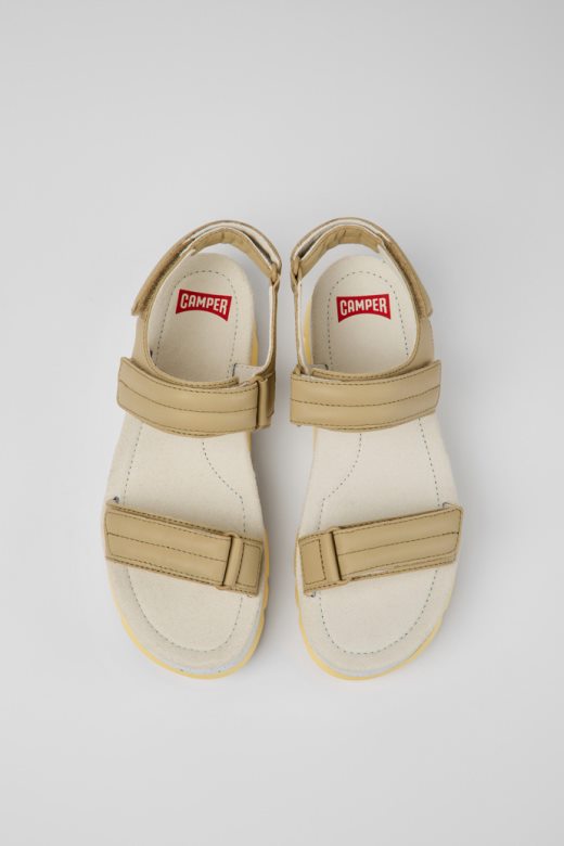 дизајн оруга уп беж кожне сандале за жене кампер