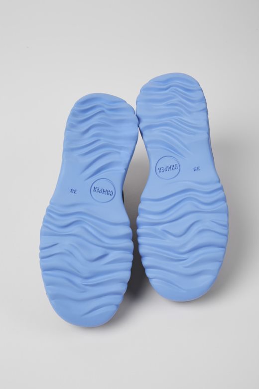 дизајн теик зелене и сиве ципеле од рециклираног текстила за жене кампер