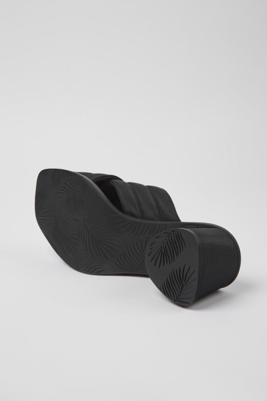 кампер дизајн киара црне текстилне сандале за жене