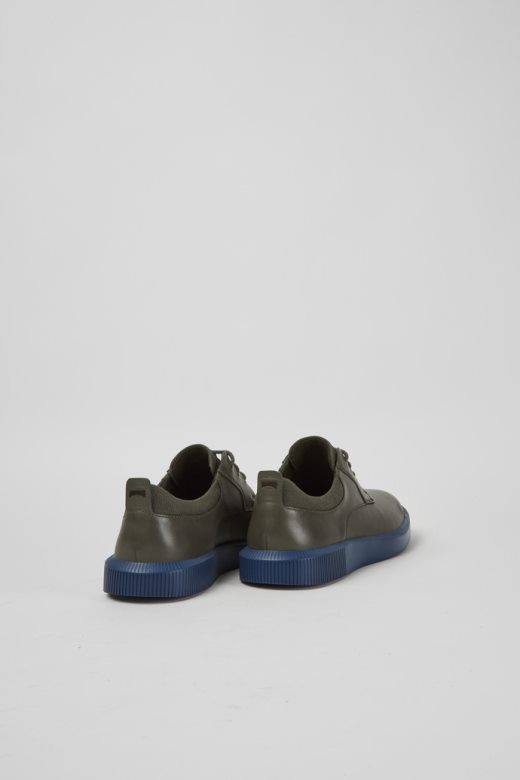 Билл Греи кожне ципеле на пертлање ексклузивни кампер