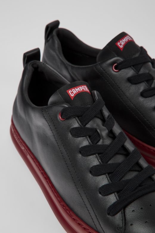 Ексклузивне мушке црне кожне патике Цампер Руннер