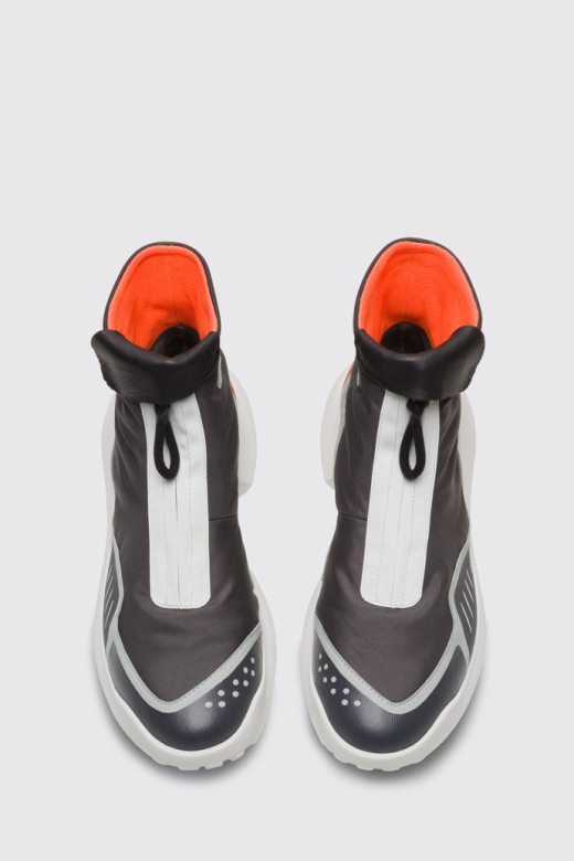 црцлр горе-тек ексклузивне женске чизме за глачање са патентним затварачем