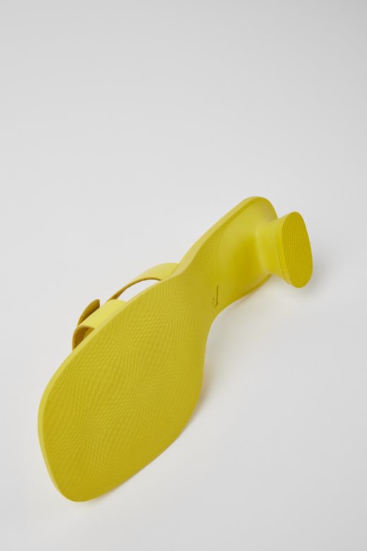 камп дина жуте кожне сандале за жене новопридошле