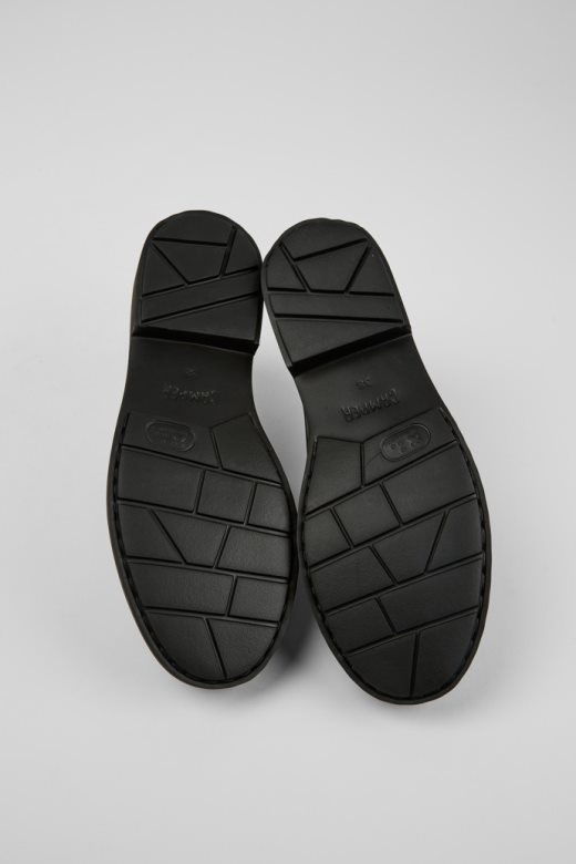 неуман црне кожне ципеле на пертлање ексклузивни кампер